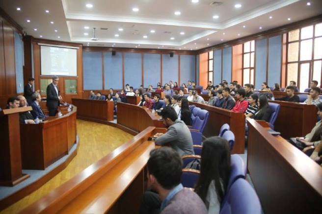 52980032_10156060298301981_7509809029258936320_n